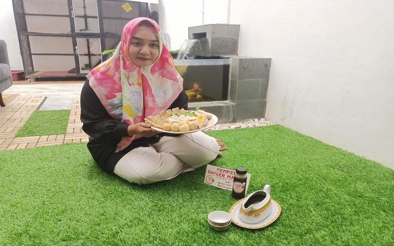Kisah Istri Polisi Sukses Bisnis Kuliner di Lubuklinggau, Banjir Pesanan Jelang Lebaran 