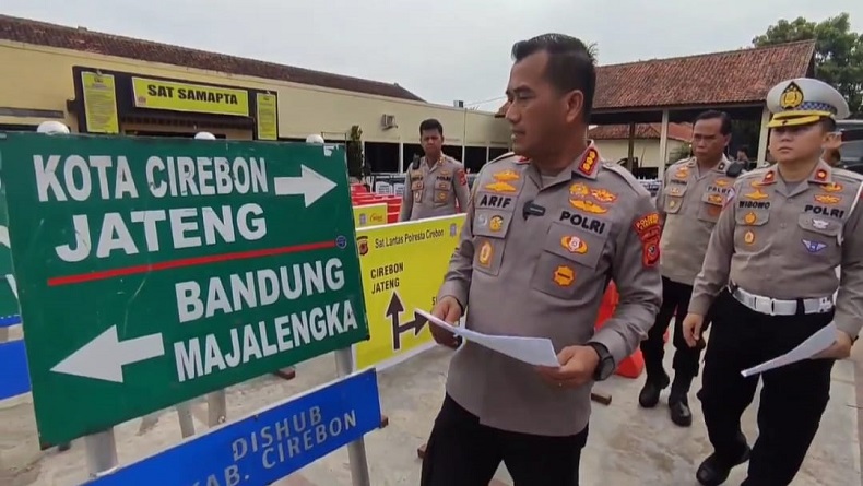 Jelang Mudik Lebaran, Polresta Cirebon Siapkan Ribuan Rambu Lalu Lintas