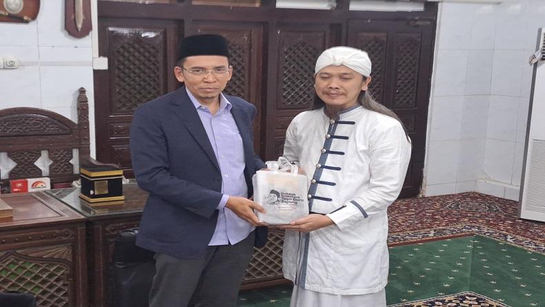 Kunjungi Ponpes Salafiyah Az Zuhri Semarang, TGB Zainul Majdi Disambut Hangat