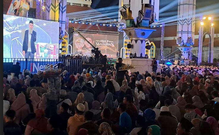Tabligh Akbar iNews di MAJT Semarang, TGB Ajak Jamaah Menahan Diri di Bulan Puasa