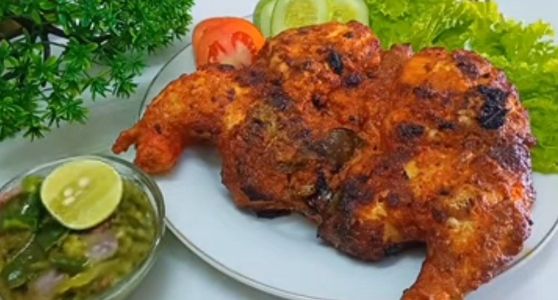Resep Ayam Bakar Padang yang Enak, Wajib Cicipi Pakai Daun Singkong!