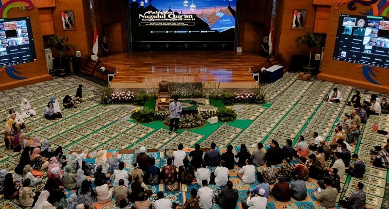 Peringatan Nuzulul Quran di Kemenparekraf, Sandiaga Uno Ajak Masyarakat Ikut Gerakan Wakaf Mushaf