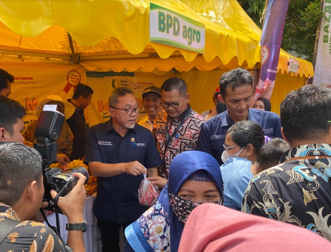 Mendag Zulhas Senang Harga Barang Pokok Turun Mendekati Lebaran