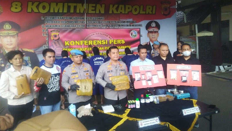 Polres Cimahi Tangkap 23 Pengedar, Sita Narkoba Bernilai Lebih dari Rp100 Juta
