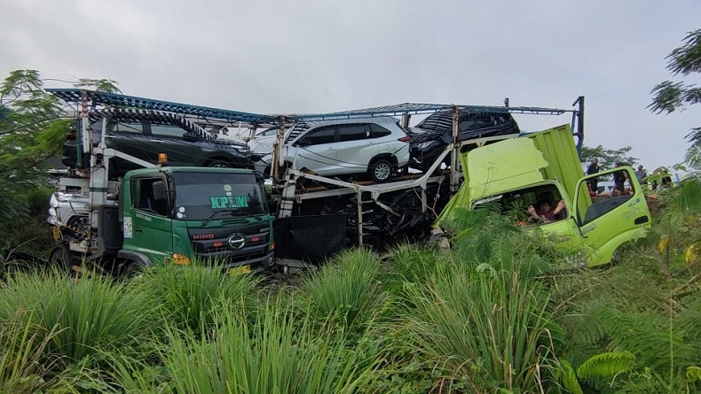 Kecelakaan 6 Tewas di Tol Semarang-Boyolali, Diduga Akibat Truk Muat Besi Rem Blong 