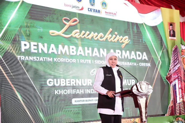 Gubernur Khofifah Luncurkan Tambahan 10 Armada Bus Transjatim Koridor I