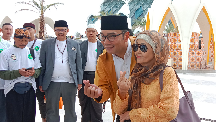 Syuting Bareng Ridwan Kamil, Pemeran Emak di Preman Pensiun Kaget 