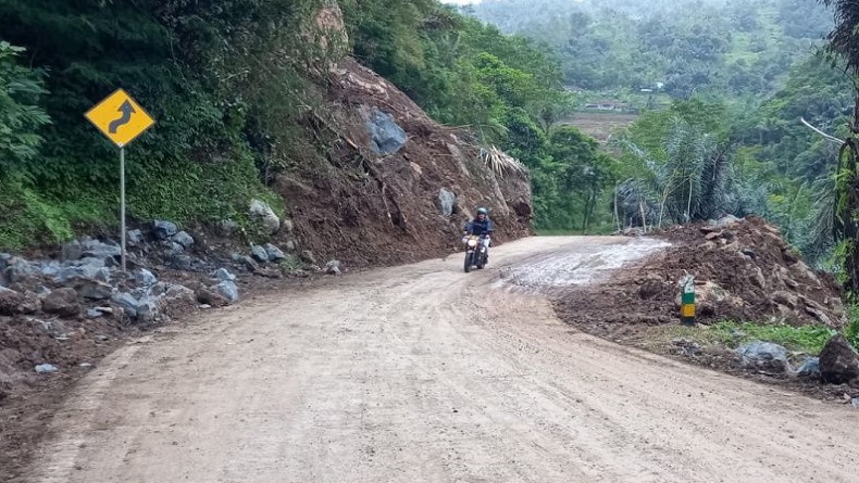 Usai Tertutup Longsor, Jalur Bandung-Garut via Talegong Kembali Normal