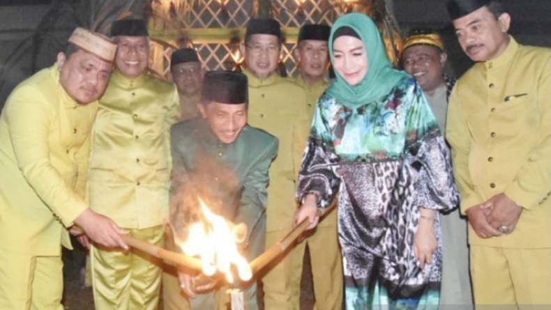 Pemkab Gorontalo Gelar Tradisi Tumbilotohe jelang Idul Fitri