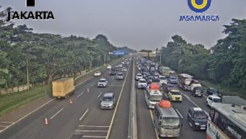 Lalu Lintas Padat, One Way di Tol Cipali-Kalikangkung Diperpanjang hingga Siang Ini