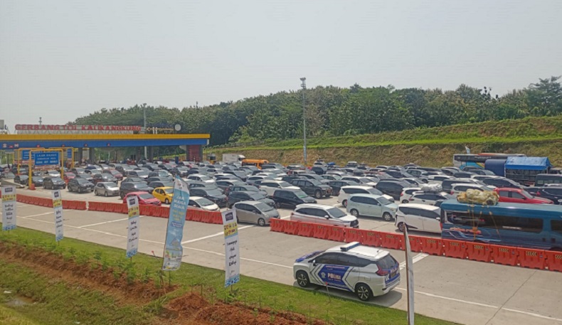 One Way Tol Cipali-Kalikangkung Diperpanjang hingga Malam Pukul 24.00 WIB
