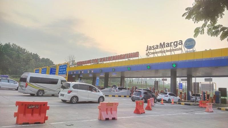 Begini Situasi Terkini Arus Mudik di Gerbang Tol Kalikangkung Semarang 
