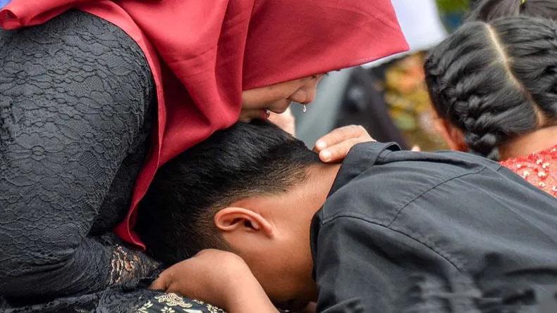 Kumpulan Ucapan Hari Raya Idul Fitri Bahasa Jawa saat Sungkem ke Orang Tua