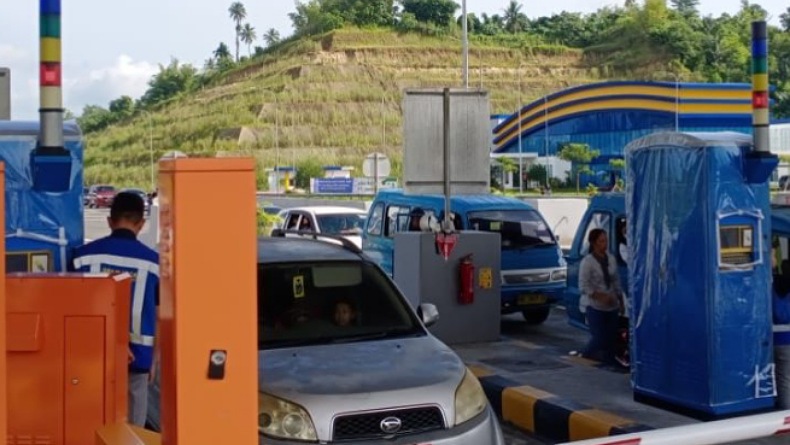 Kendaraan Lintasi Tol Manado-Bitung Tembus 6.036 Unit