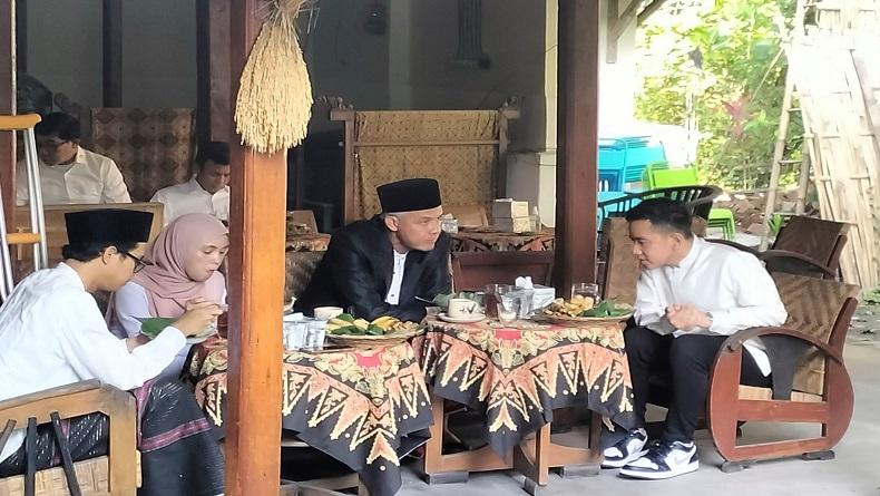 Gibran Janji Berdiri di Belakang Ganjar Hingga Pilpres 2024 Selesai