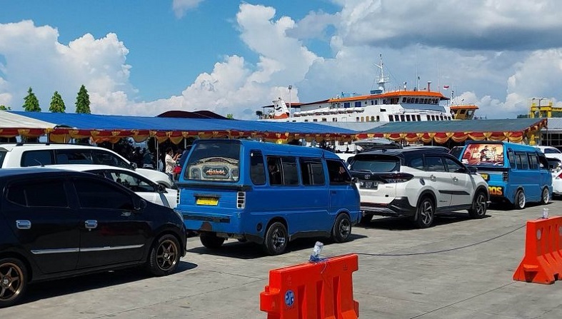 ASDP: Arus Balik Lebaran di Pelabuhan Ternate Masih Normal, Belum Ada Penumpukan Penumpang