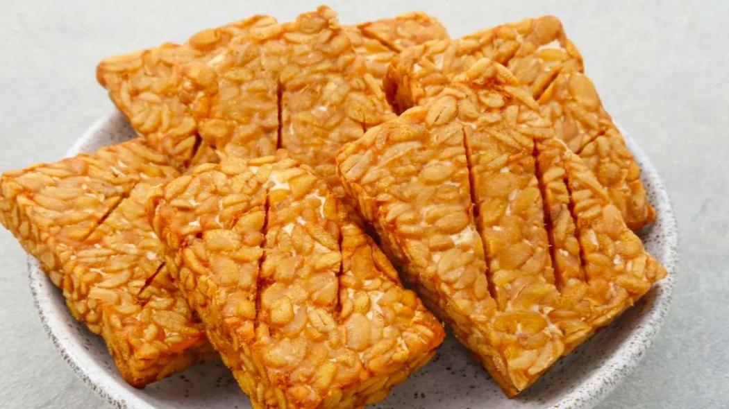 Viral! Tempe Goreng Indonesia Jadi Makanan Vegan Terenak di Dunia