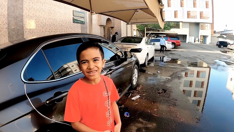 Sosok Farid, Bocah Madura Tajir Berharta Rp30,7 Miliar hingga Punya Apartemen di Arab Saudi
