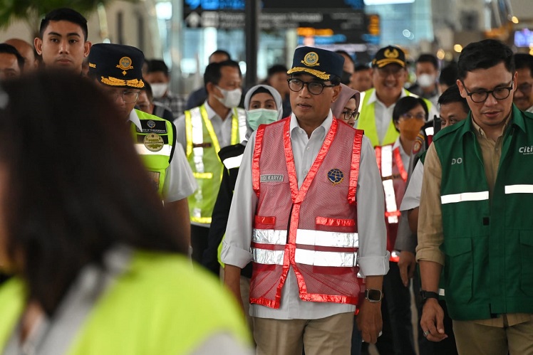 Menhub Budi Karya Diperiksa KPK sebagai Saksi Kasus Suap Proyek Jalur Kereta