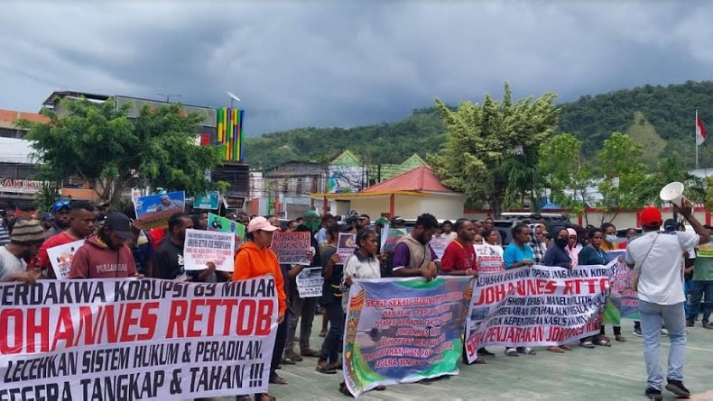 PN Jayapura Dikepung Pendemo, Minta agar Plt Bupati Mimika Segera Ditahan