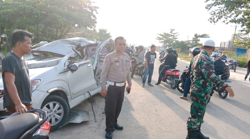Tewaskan 3 Orang, Ini Dugaan Penyebab Kecelakaan Avanza Tabrak Truk Parkir di Kampar
