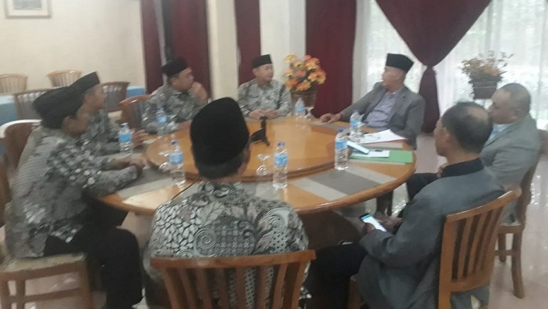 Didatangi Kemenag, Al Zaytun Jelaskan Alasan Perempuan di Saf Depan Sholat Id