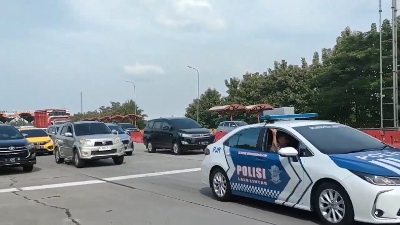 Korlantas Polri Berlakukan One Way dari GT Palimanan Km 188 hingga Cikatama Km 72