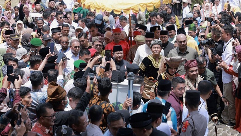Berterima Kasih ke Warga Minang, Prabowo Bertekad Bangun Sekolah Unggulan di Sumbar