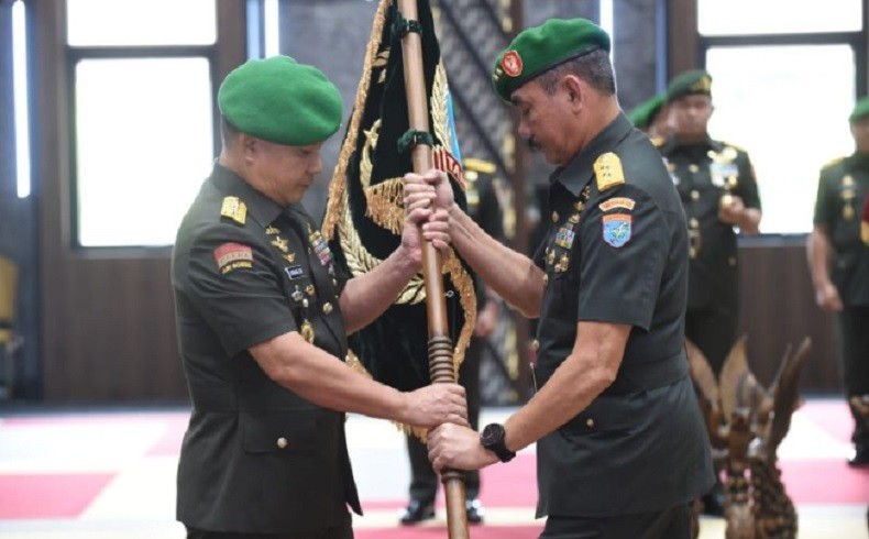 Mayjen Iwan Setiawan Pegang Tongkat Komando Pangdam Tanjungpura: Sebagai Prajurit Selalu Siap!