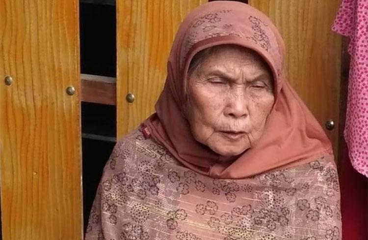 Istri Mendiang Mbah Maridjan Meninggal, Dimakamkan 1 Kompleks dengan Sang Juru Kunci Merapi