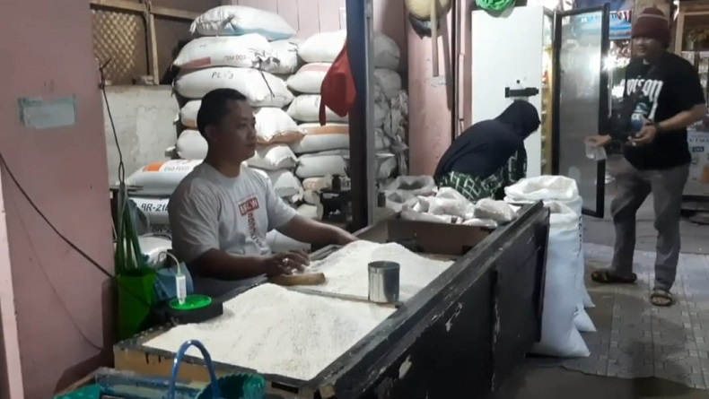 Pasokan Berkurang, Harga Beras di Pasar Tradisional Purwakarta Naik