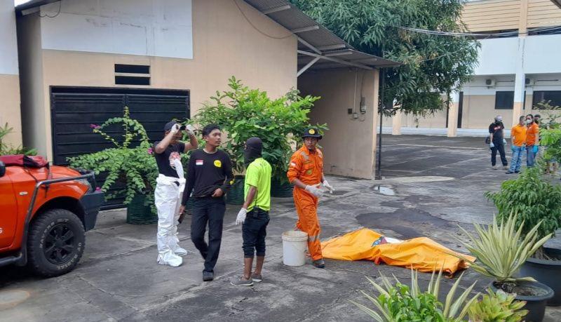  Semarang Gempar, Pimpinan Yayasan SMP Ditemukan Tewas di Halaman Sekolah
