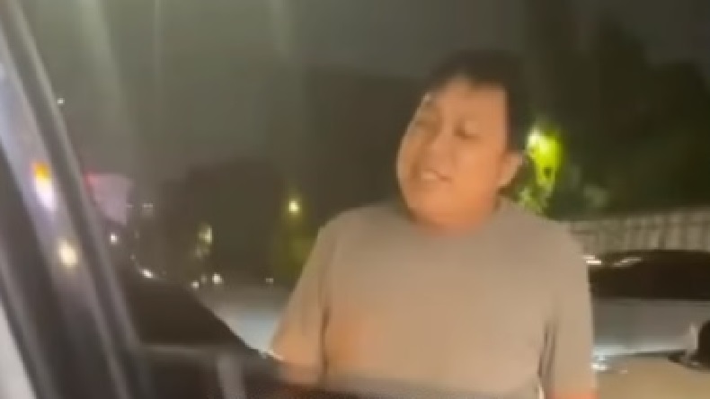 Dianiaya Pengemudi Mobil Pelat Polri Palsu, Sopir Taksi Online Lapor ke Polisi