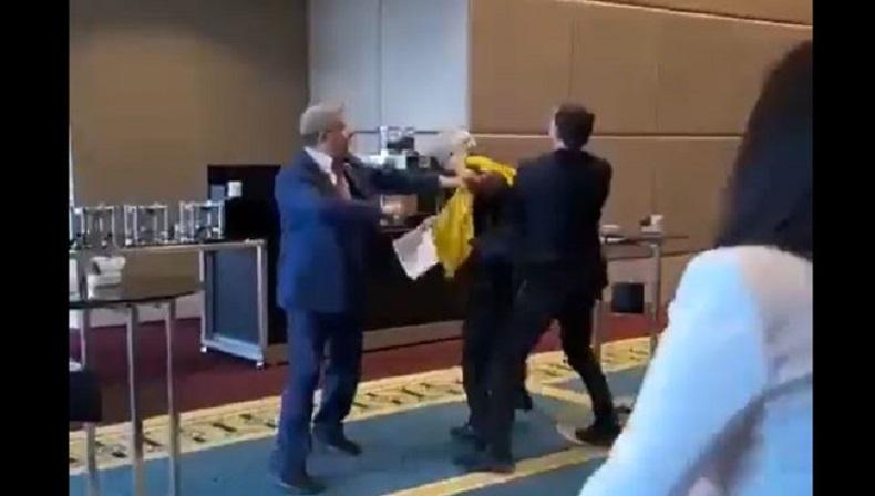 Delegasi Rusia dan Ukraina Adu Jotos dalam Pertemuan Kerja Sama Ekonomi di Turki