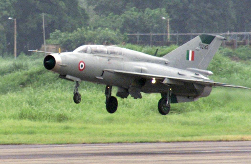 Pesawat Tempur MiG-21 Angkatan Udara India Tabrak Rumah, 2 Warga Tewas 