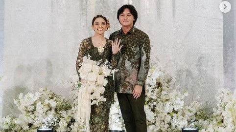 5 Berita Terpopuler: Rizky Febian dan Mahalini Tunangan hingga 4 Artis Pacaran dengan Pria Lebih Muda