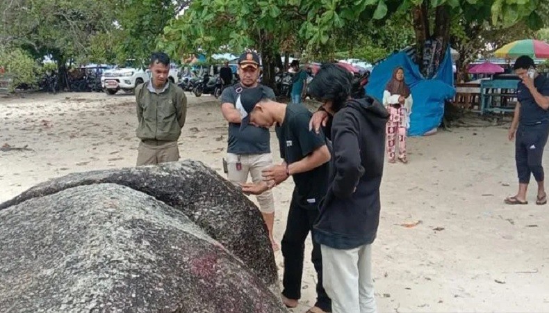 Pelaku Vandalisme di Pantai Tanjung Tinggi Belitung Ditangkap, Pelajar SMA Rayakan Kelulusan