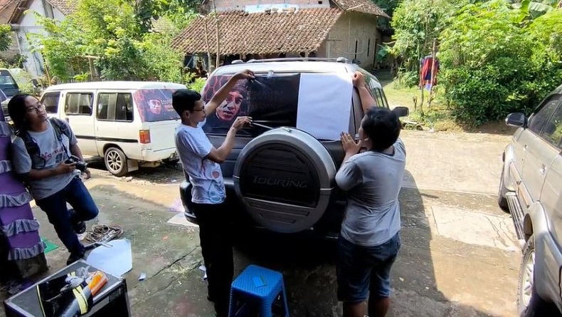 Tahun Politik, Jasa Branding Mobil Bergambar Capres Meningkat di Boyolali 