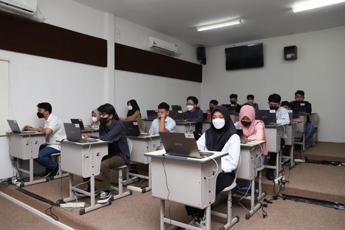 UTBK di UB Hari Pertama dan Kedua: 210 Orang Tidak Hadir   
