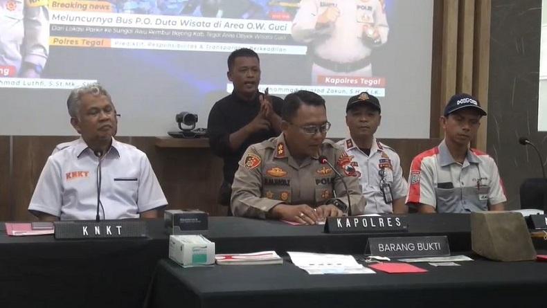 Ini Alasan Polisi Tetapkan Tersangka Sopir dan Kernet Bus yang Kecelakaan di Guci Tegal