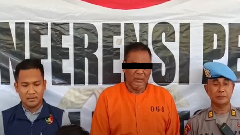 Dukun Cabul di Buleleng Ditangkap, Pasang Tampang Memelas saat Digiring Polisi