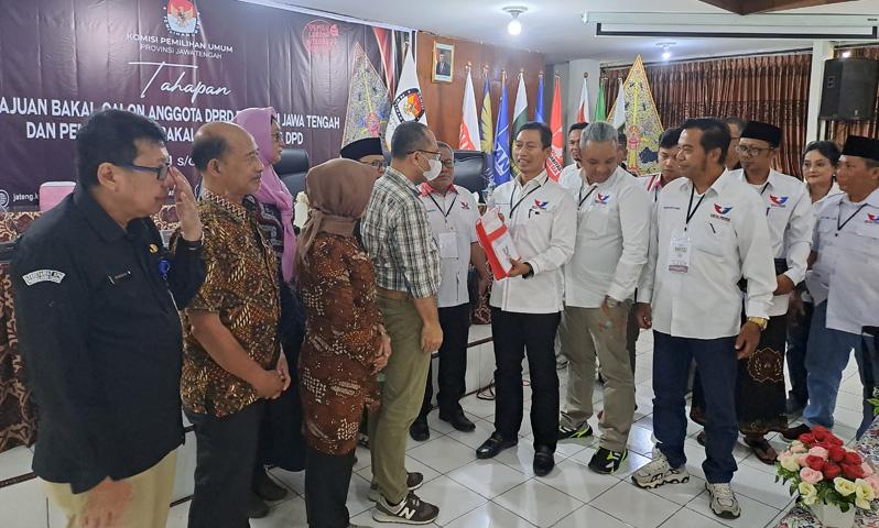 Partai Perindo Jateng Daftarkan 120 Bacaleg, Wuryanto: 30 Persen Perempuan dan Milenial