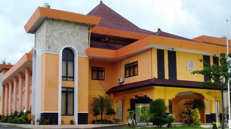 KPK Datangi Kantor DPRD Sampang, Ada Apa?