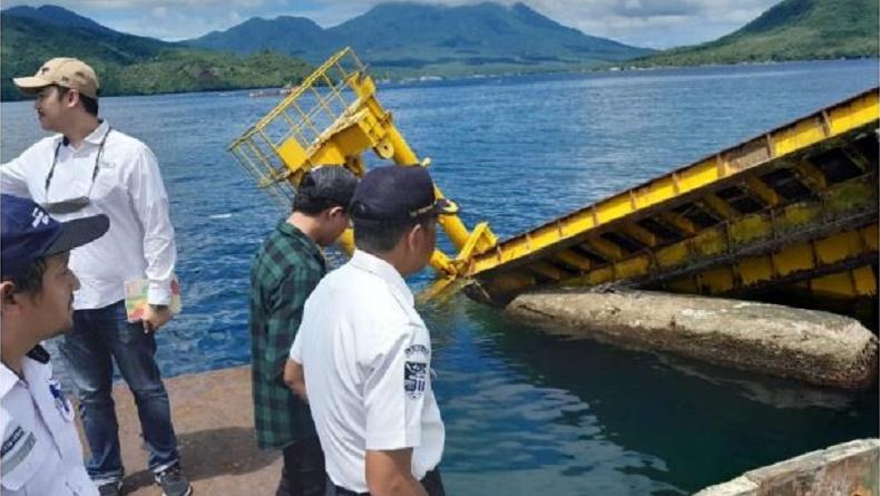 ASDP Pusat Kirim Tim ke Ternate, Selidiki Penyebab Kapal Fery Tabrak Dermaga Bastiong