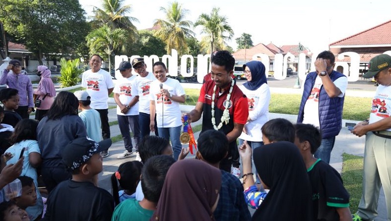 Raih 2 Medali Emas SEA Games, Atlet Sepak Takraw Asal Lumajang Dihadiahi Rumah