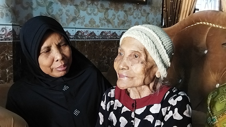 Terbentur Aturan, Calhaj Tertua asal Malang Batal Berangkat ke Tanah Suci