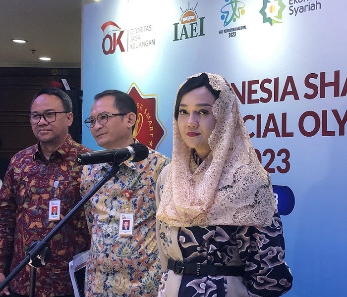OJK Minta Penjelasan BSI Terkait Keamanan Data Nasabah 