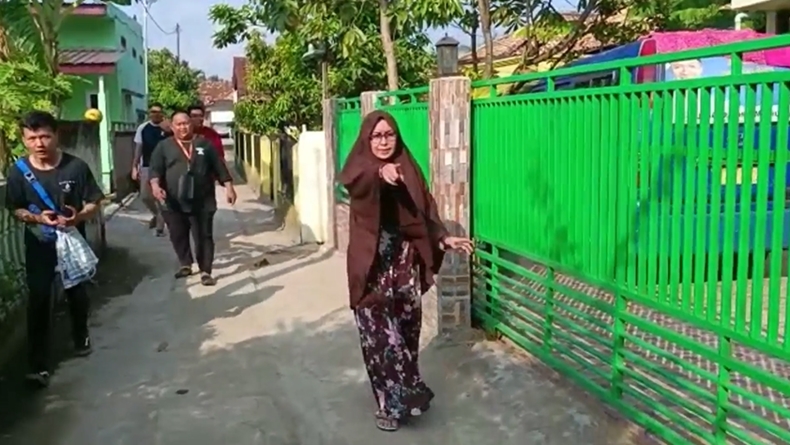 Pulang Mengajar, Bu Guru di Palembang Dijambret Pemotor