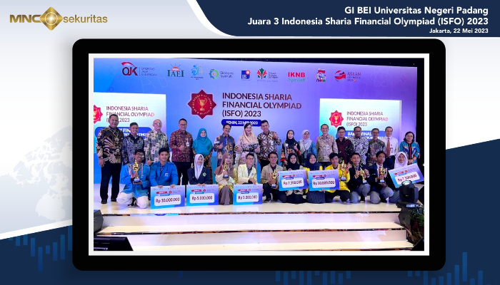 Galeri Investasi BEI Binaan MNC Sekuritas Universitas Negeri Padang Jadi Juara 3 Indonesia Sharia Financial Olympiad 2023