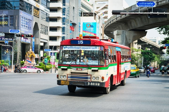 Perbandingan Bus Indonesia dan Thailand Bak Bumi Langit, Ini Perbedaannya